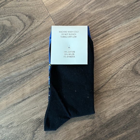 NWT Famous Artist Series Socks 6-11 - Picture 3 of 3